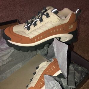 Men’s Shoe CAT retro